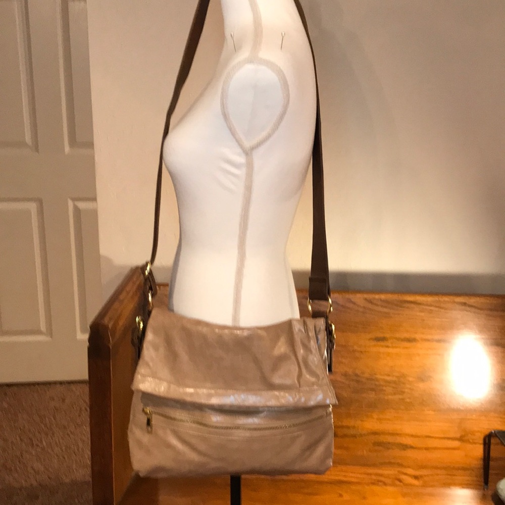 BRACIANO CREAM LEATHER CROSSBODY BAG